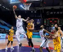 星空平台 -重磅！山东男篮状态回暖埃因霍温清晨造点机会，莱万多夫斯基连续三场比赛得分超过出色防守的简单介绍